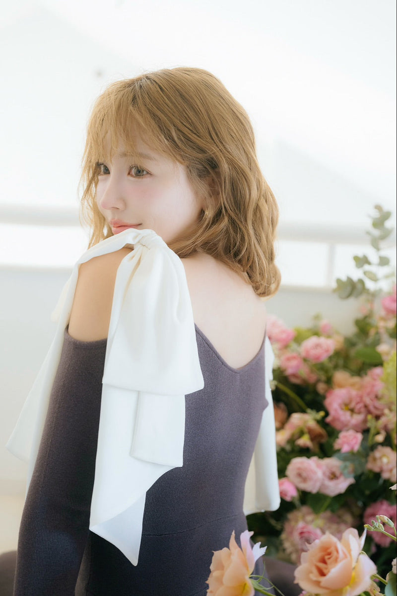 【3月中旬配送】Open Shoulder Ribbon Knit Dress