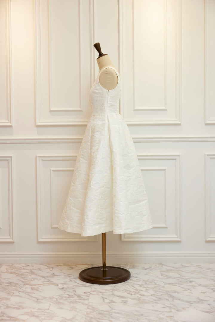 大人気♪【JACQUEMUS】ノーマ ホワイト ビスコース ドレス The Saudade long dress by JACQUEMUS | Official website
