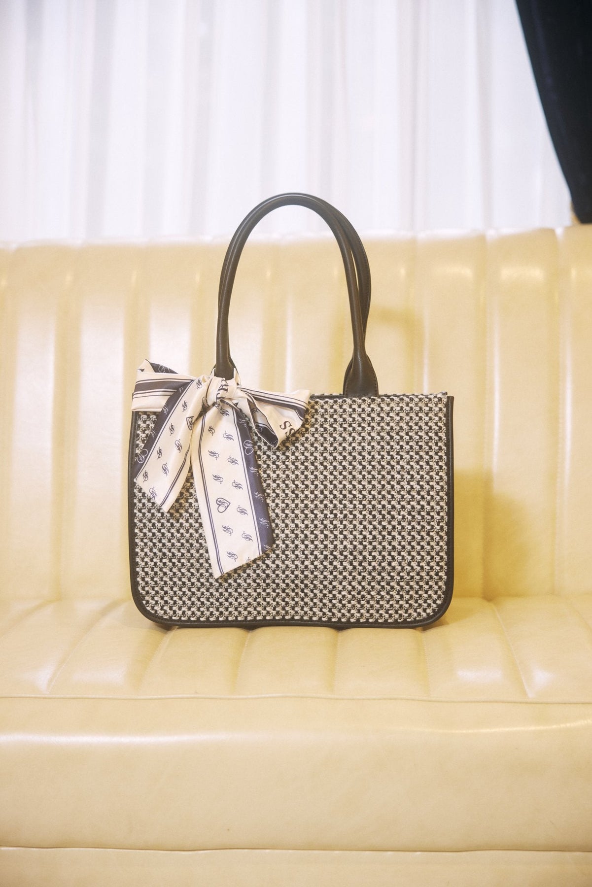 Logo Ribbon Lame Tweed Tote Bag - MISTREASS