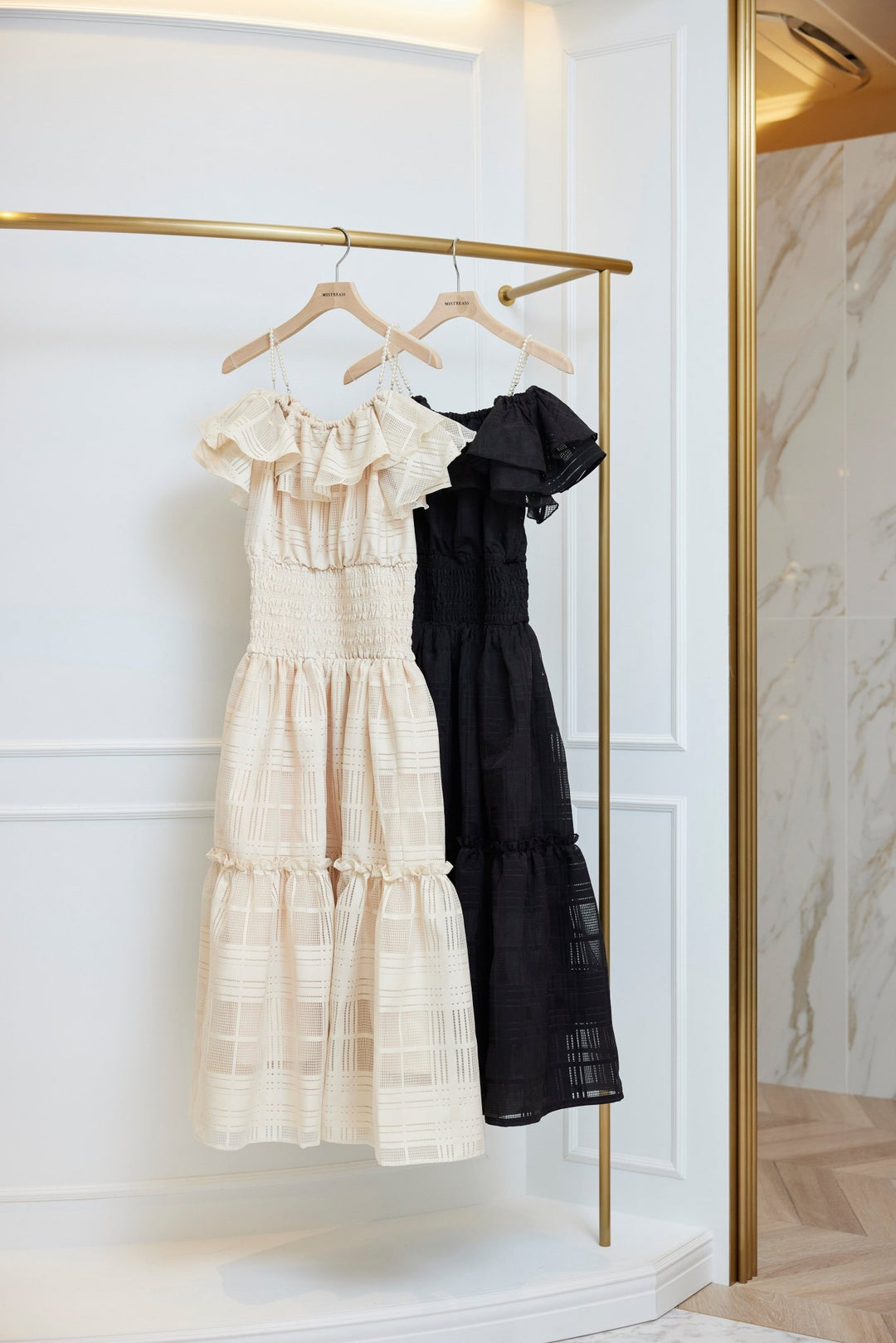 ミストレアス Pearl Strap Sheer Plaid Dress Pearl Strap Sheer Plaid Dress - MISTREASS