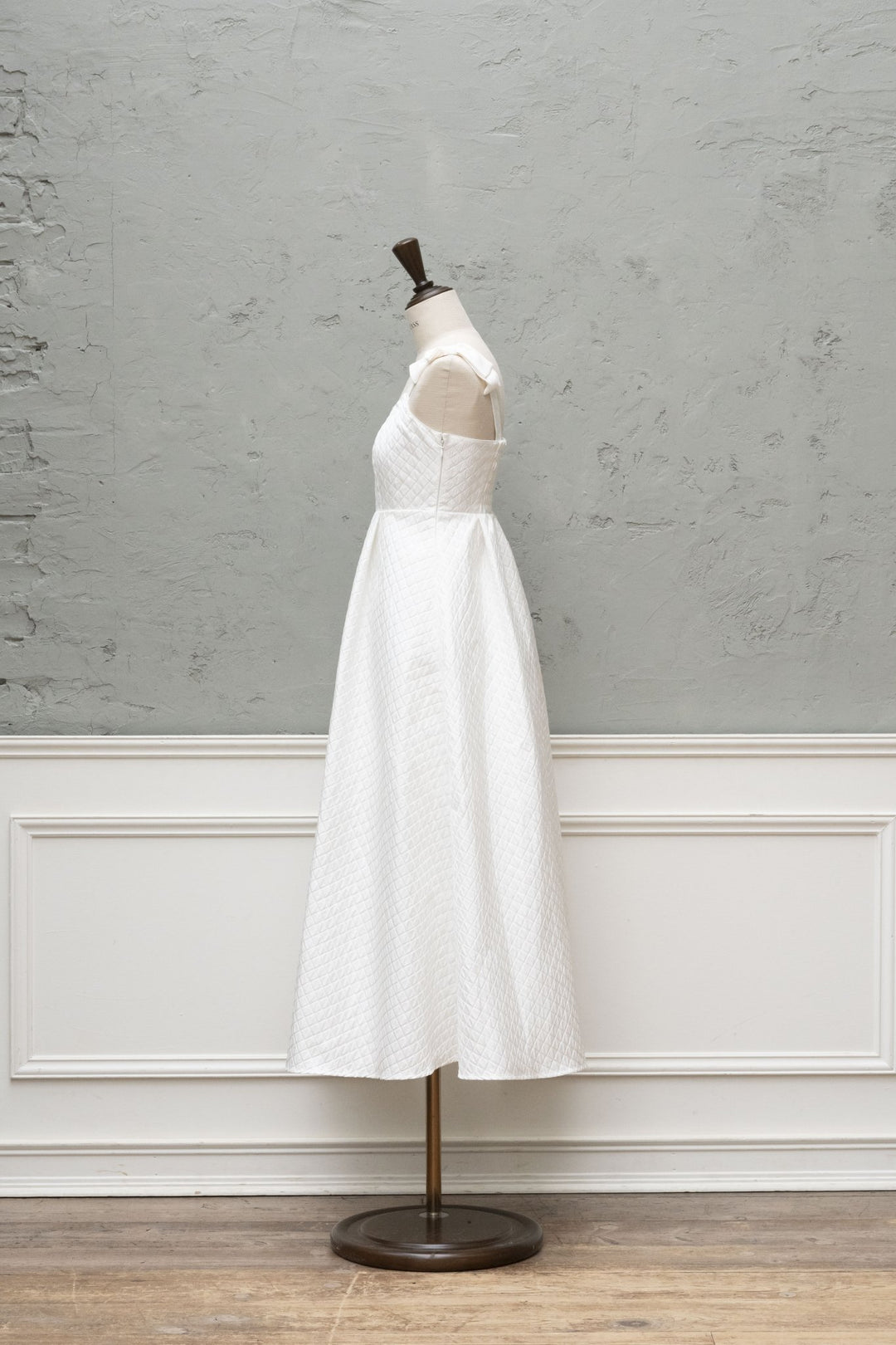 shoulder-ribbon-quilting-dress